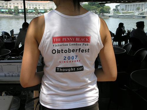 http://blog.dgbrt.ch/img/2007/oktoberfest1.jpg