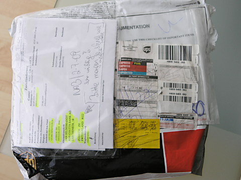 http://blog.dgbrt.ch/img/2009/ups2.jpg