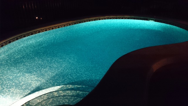 http://blog.dgbrt.ch/img/2014/pool.jpg